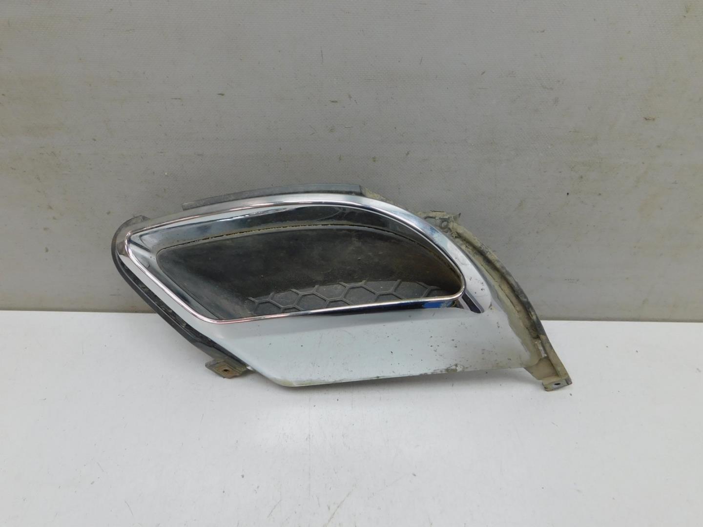 Накладка заднего бампера правая