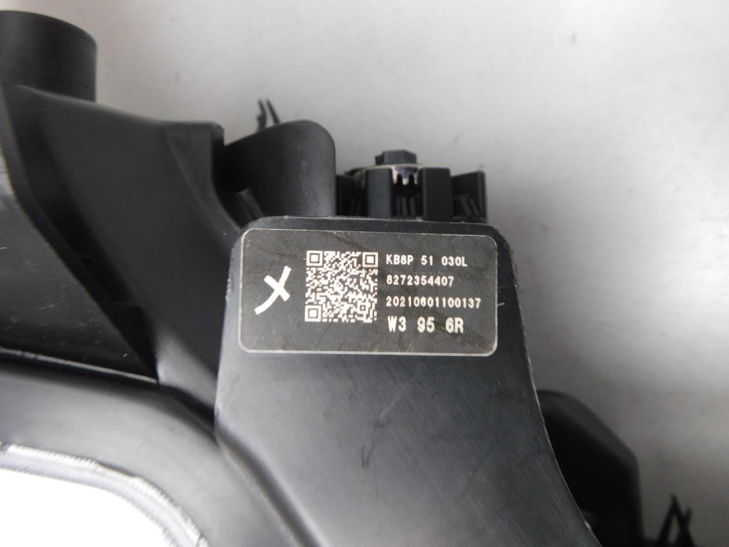 Фара правая