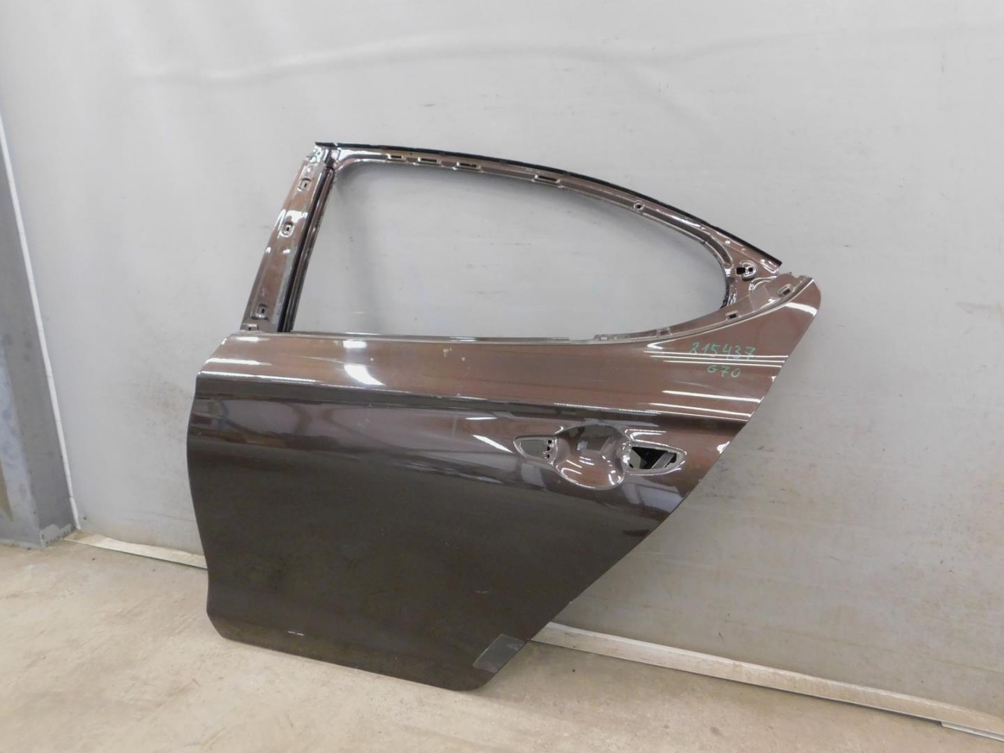 Дверь задняя левая