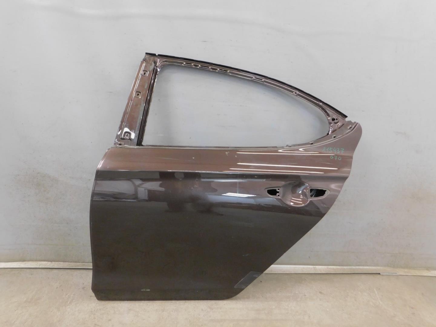 Дверь задняя левая