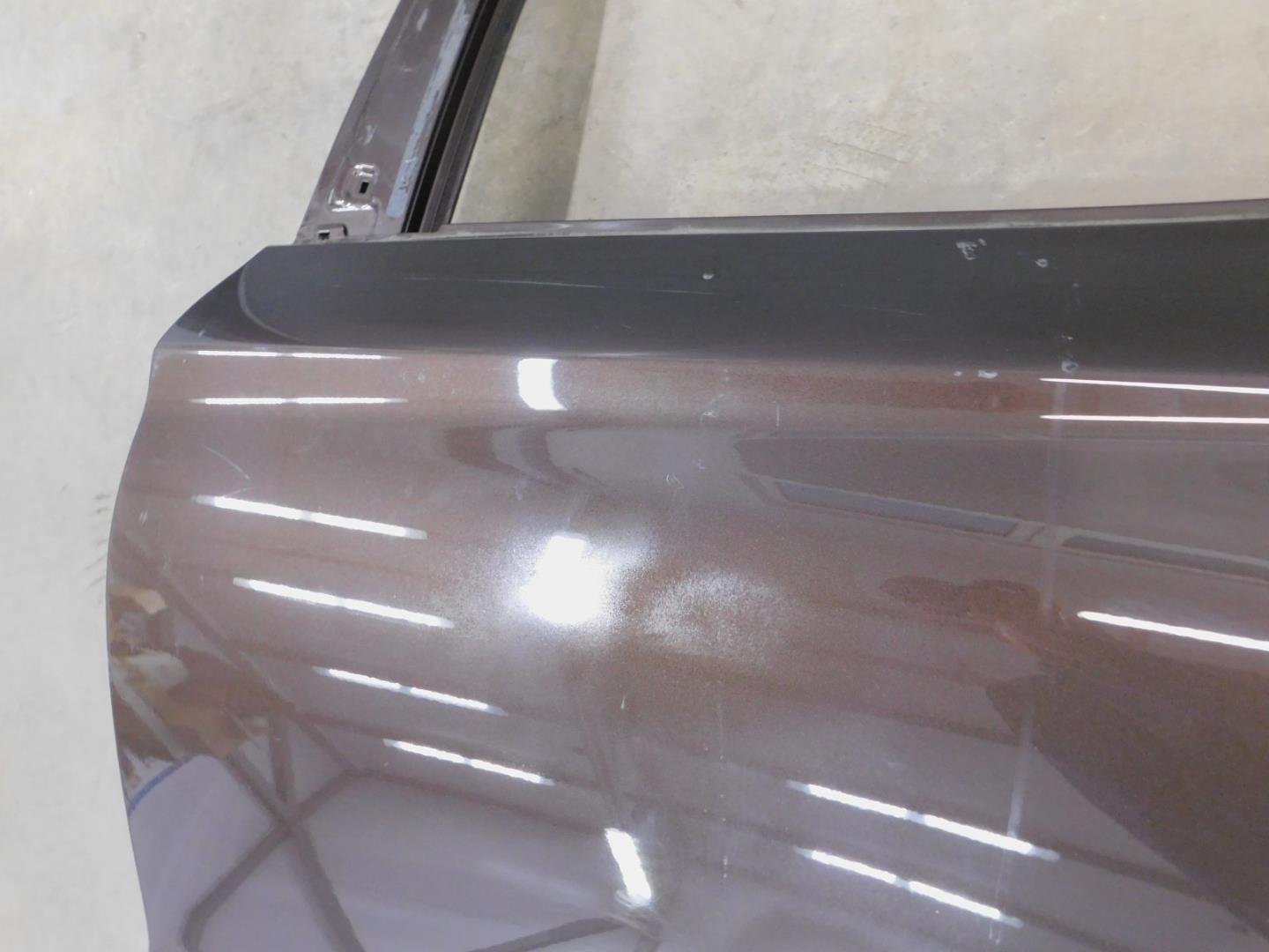 Дверь задняя левая