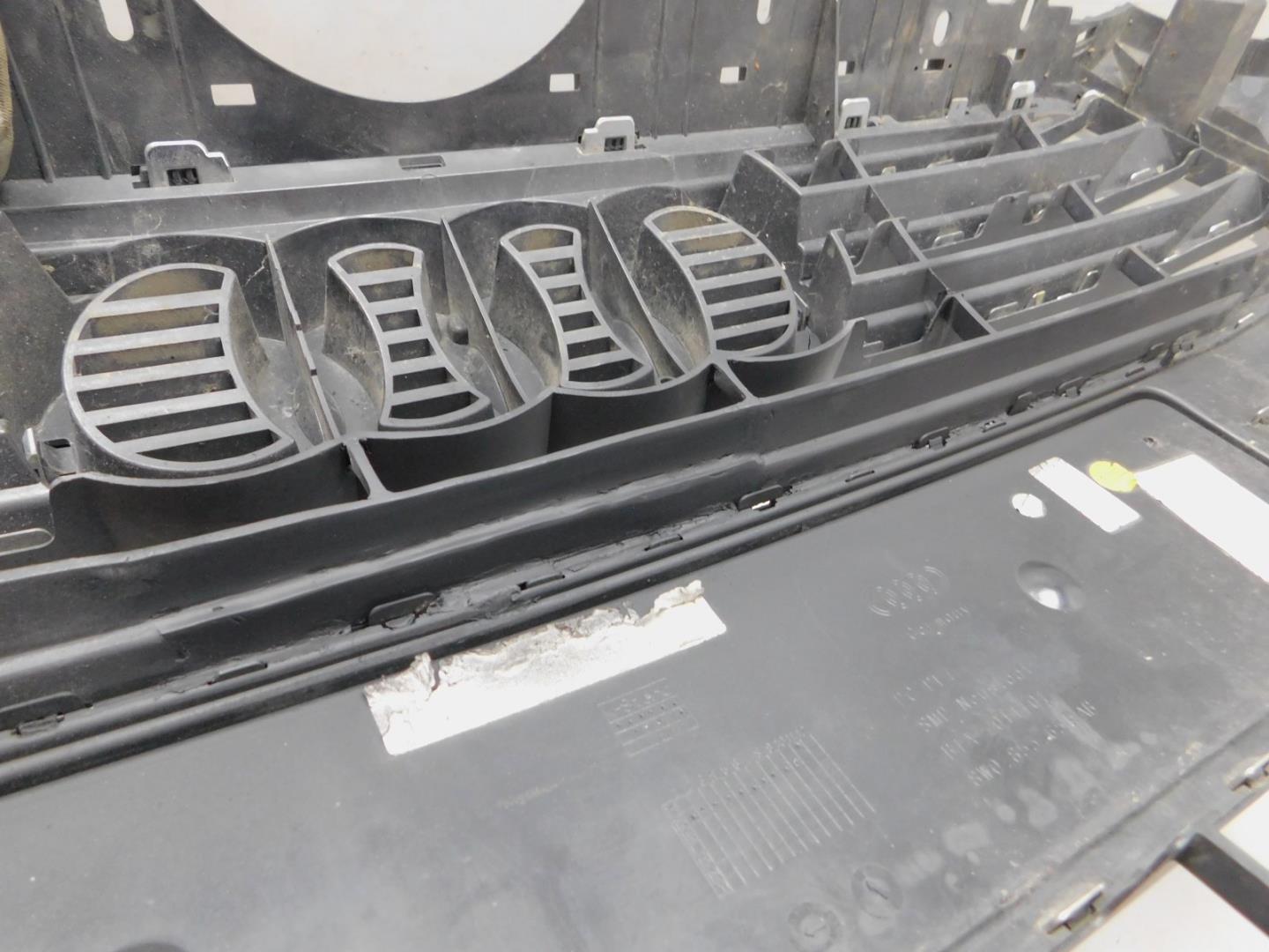 Решетка радиатора