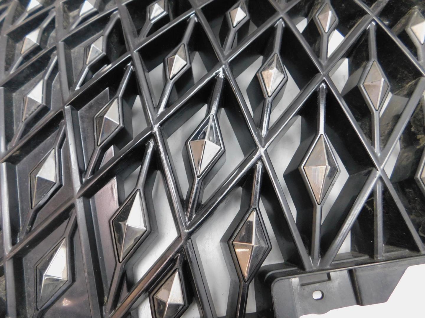 Решетка радиатора