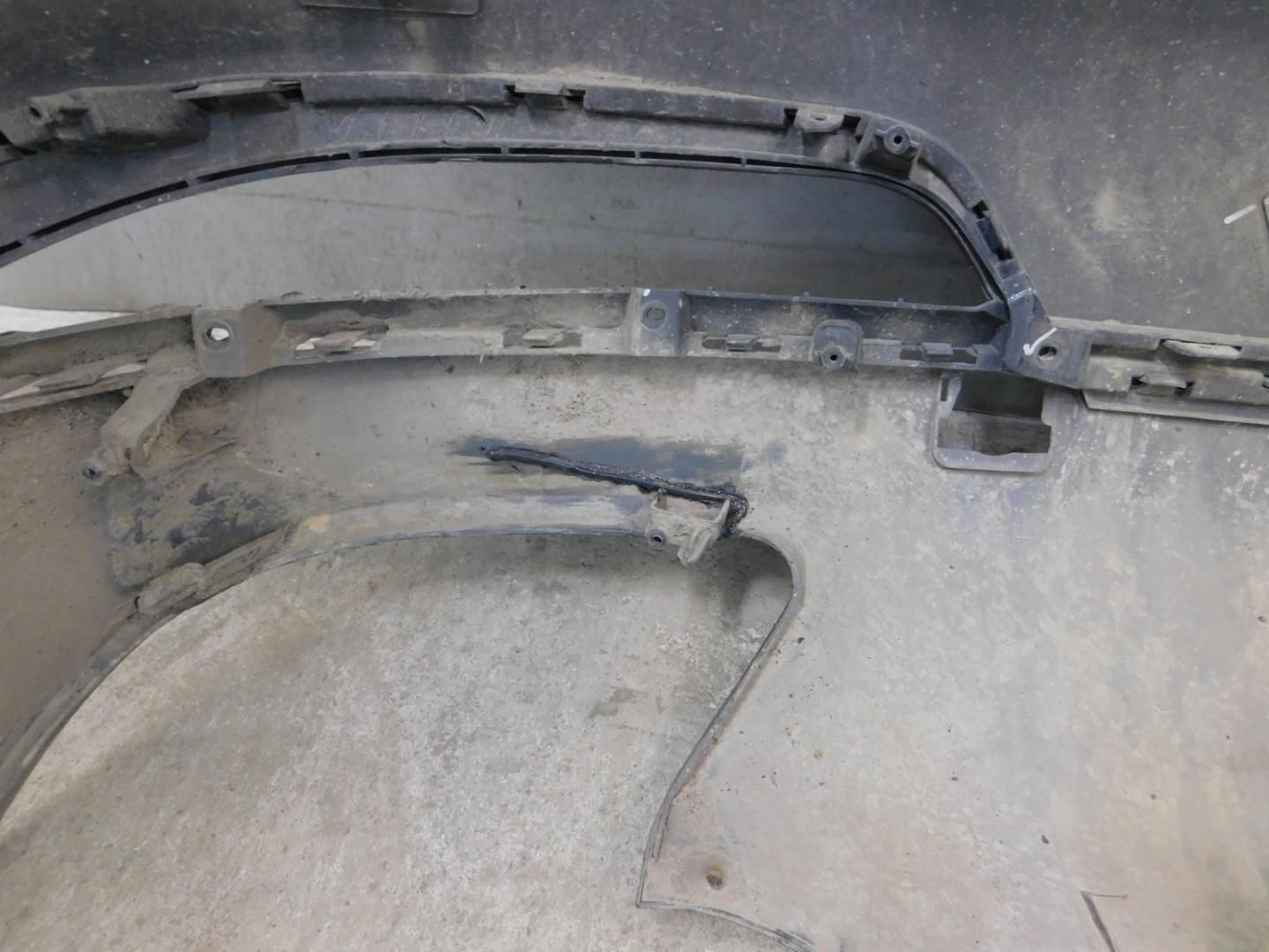 Бампер задний