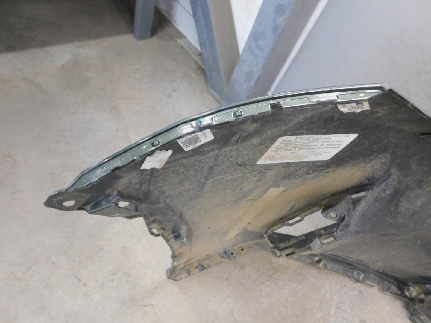 Бампер передний