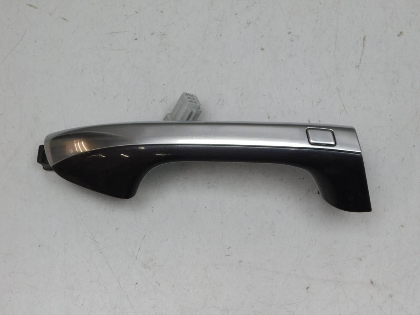 Ручка двери передней внутренняя правая