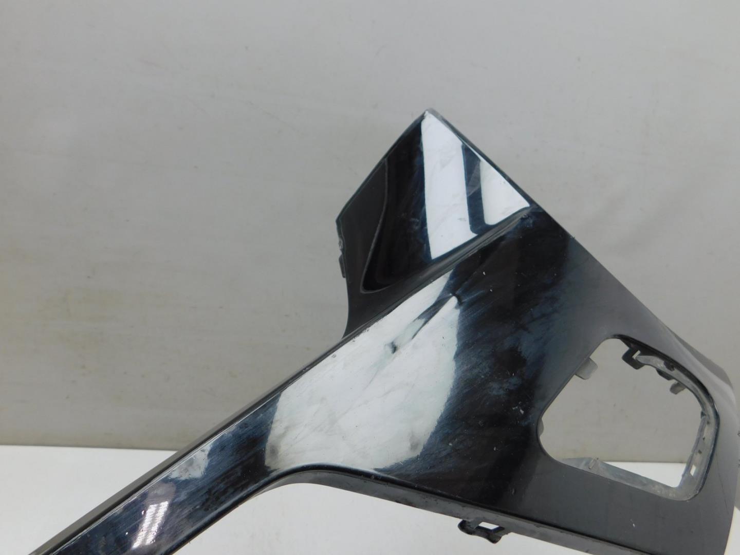 Накладка переднего бампера