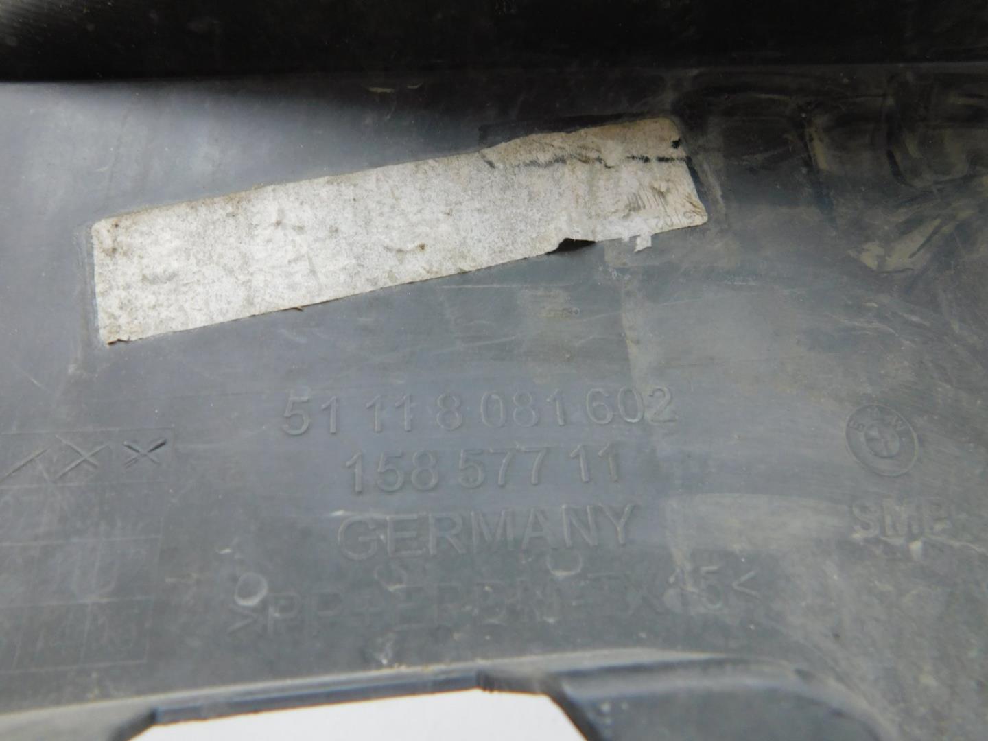 Накладка переднего бампера