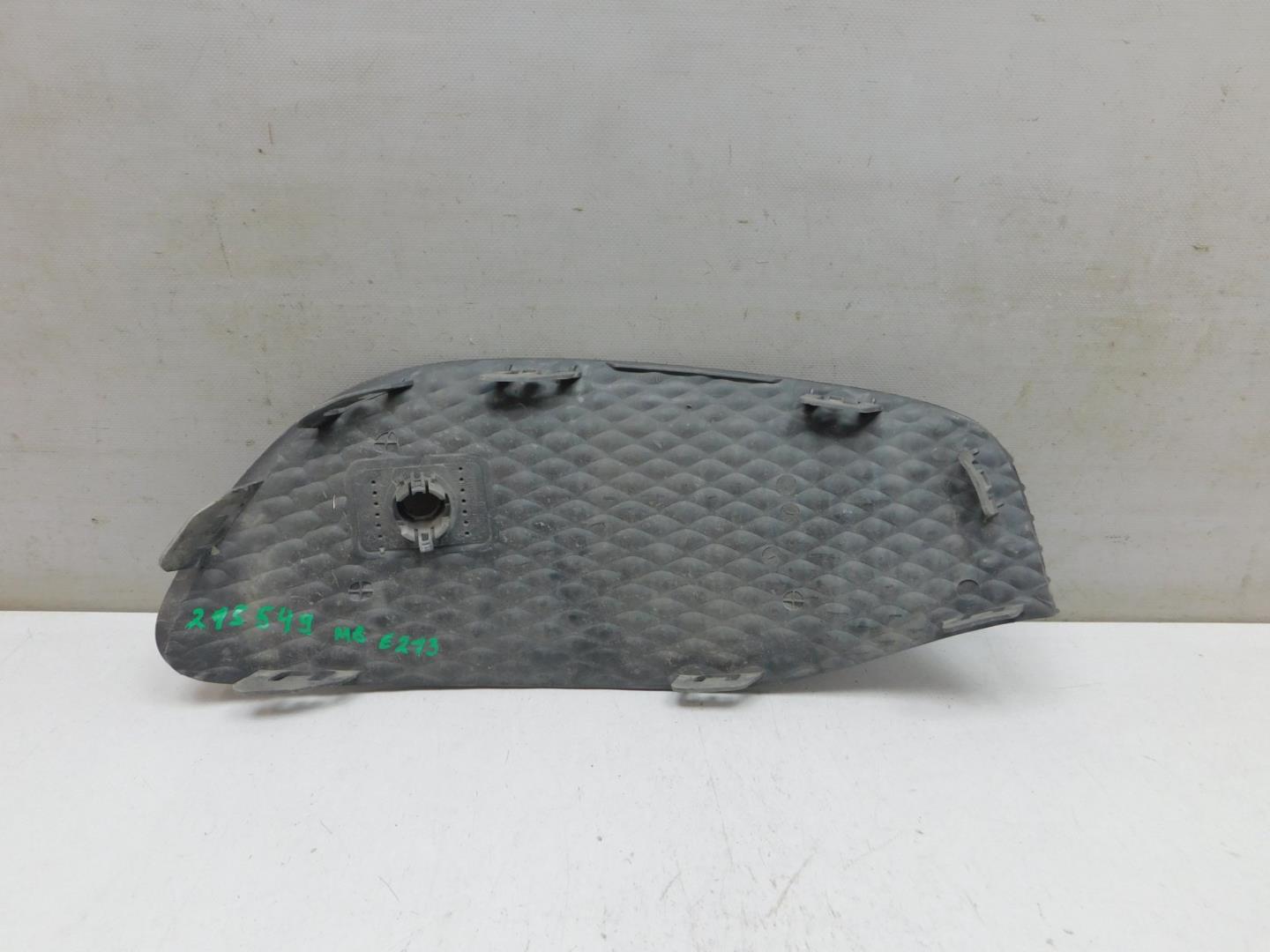 Решетка в бампер левая