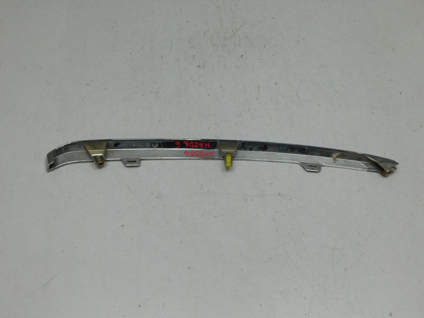 Молдинг переднего бампера