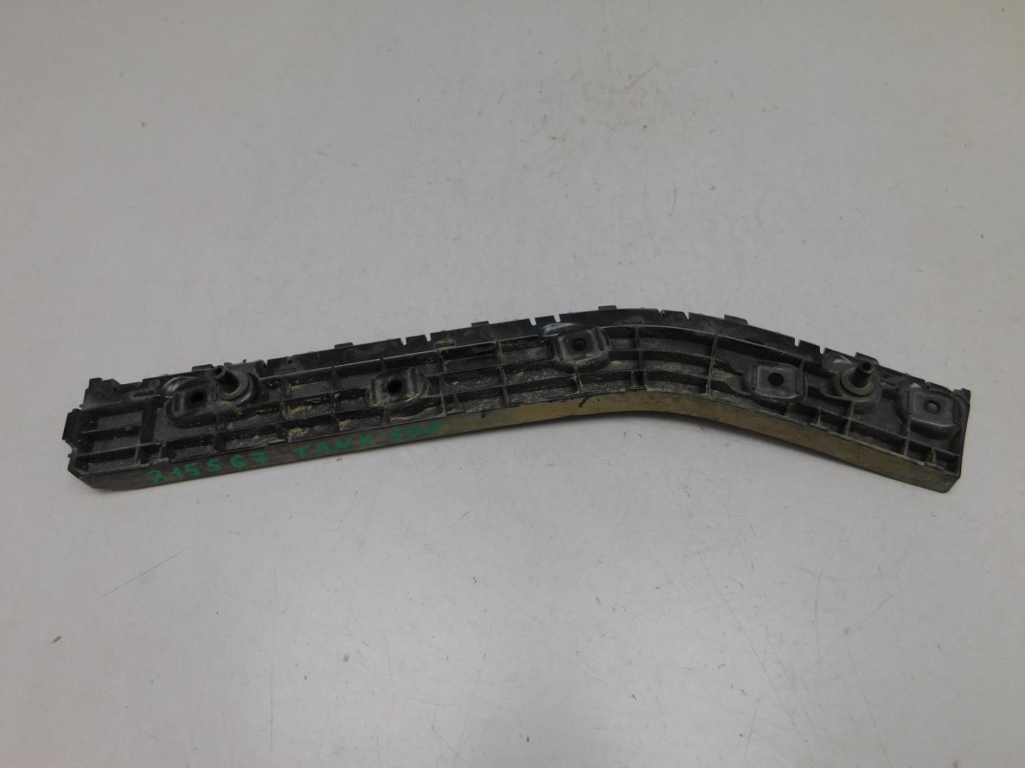 Кронштейн заднего бампера