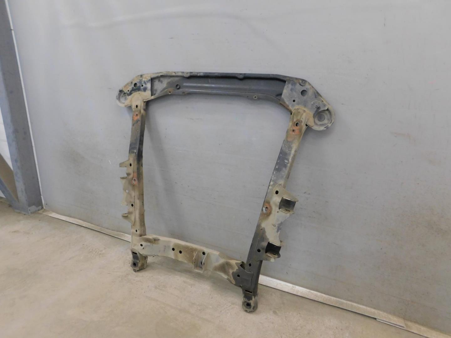 Балка подмоторная