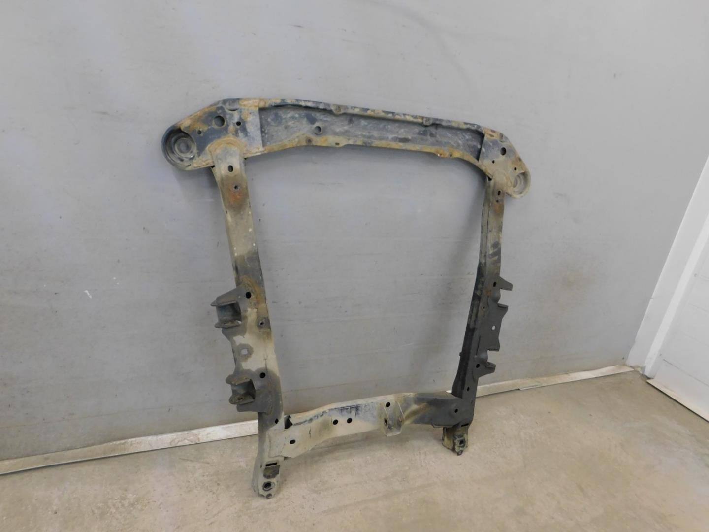 Балка подмоторная