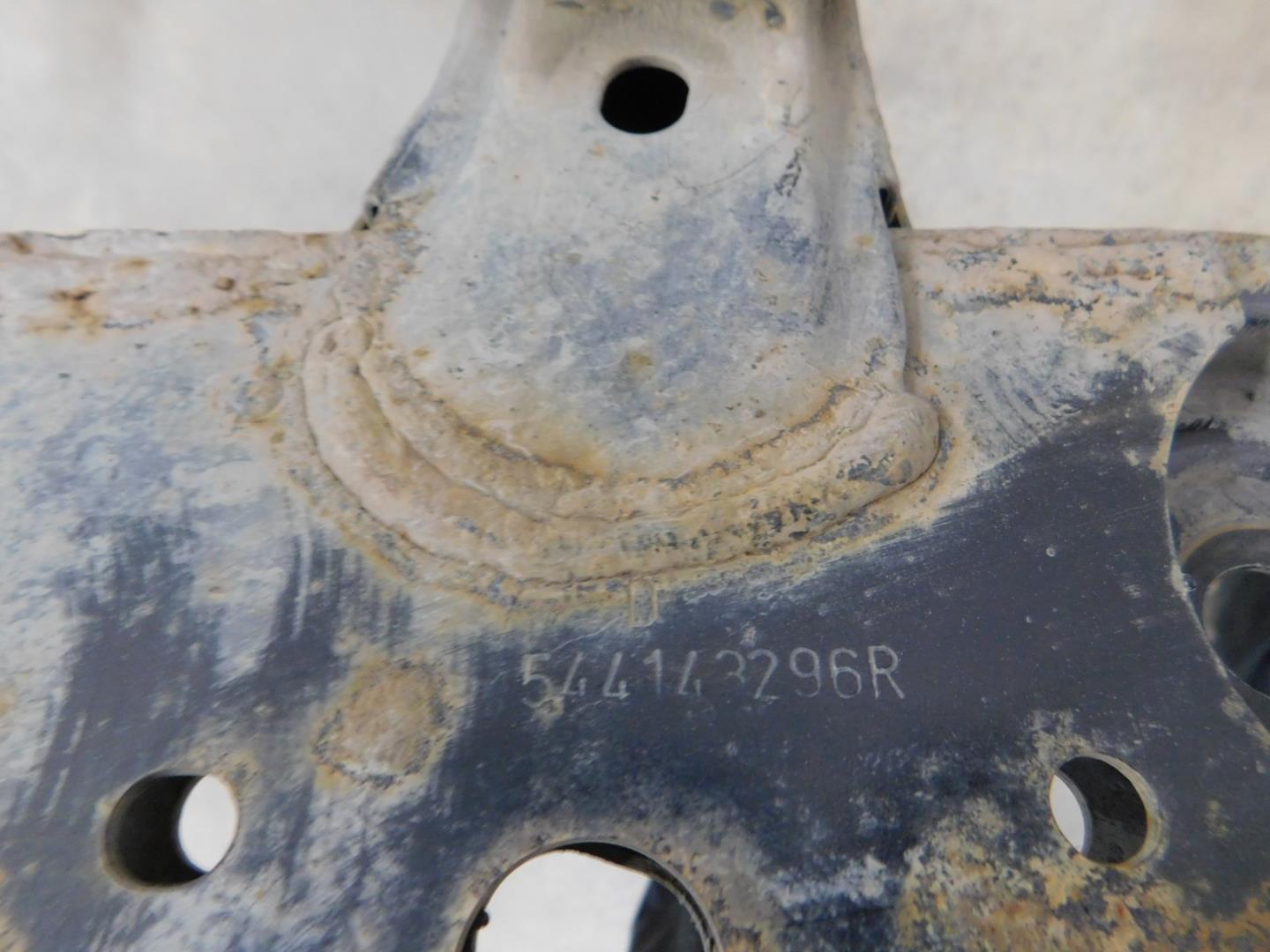 Балка подмоторная