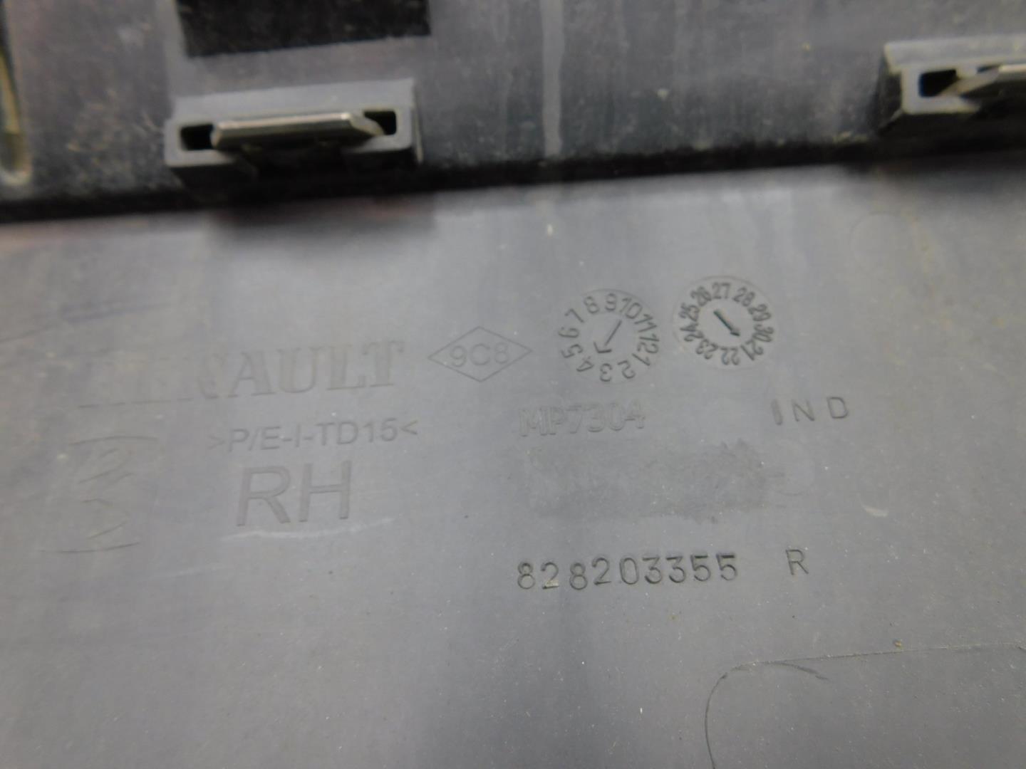 Накладка двери задней правой