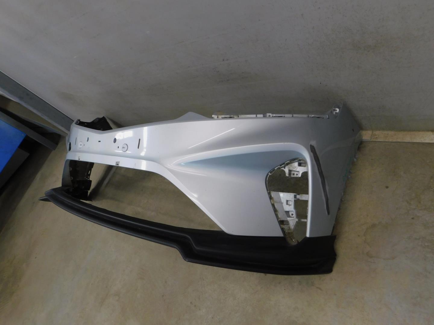 Бампер передний