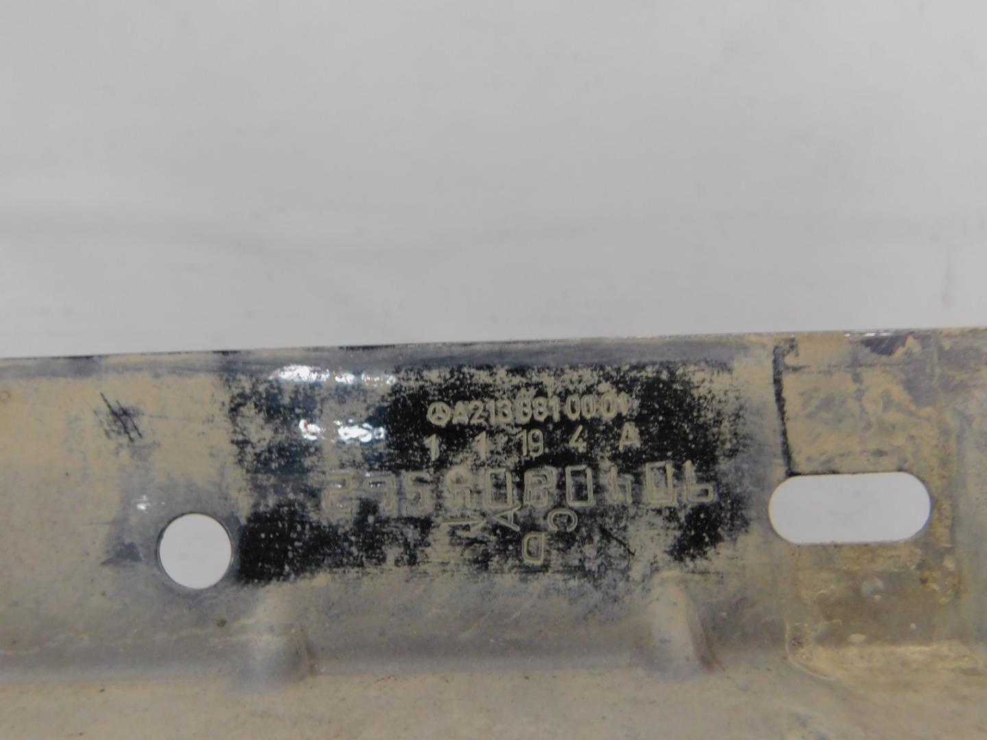 Крыло переднее правое