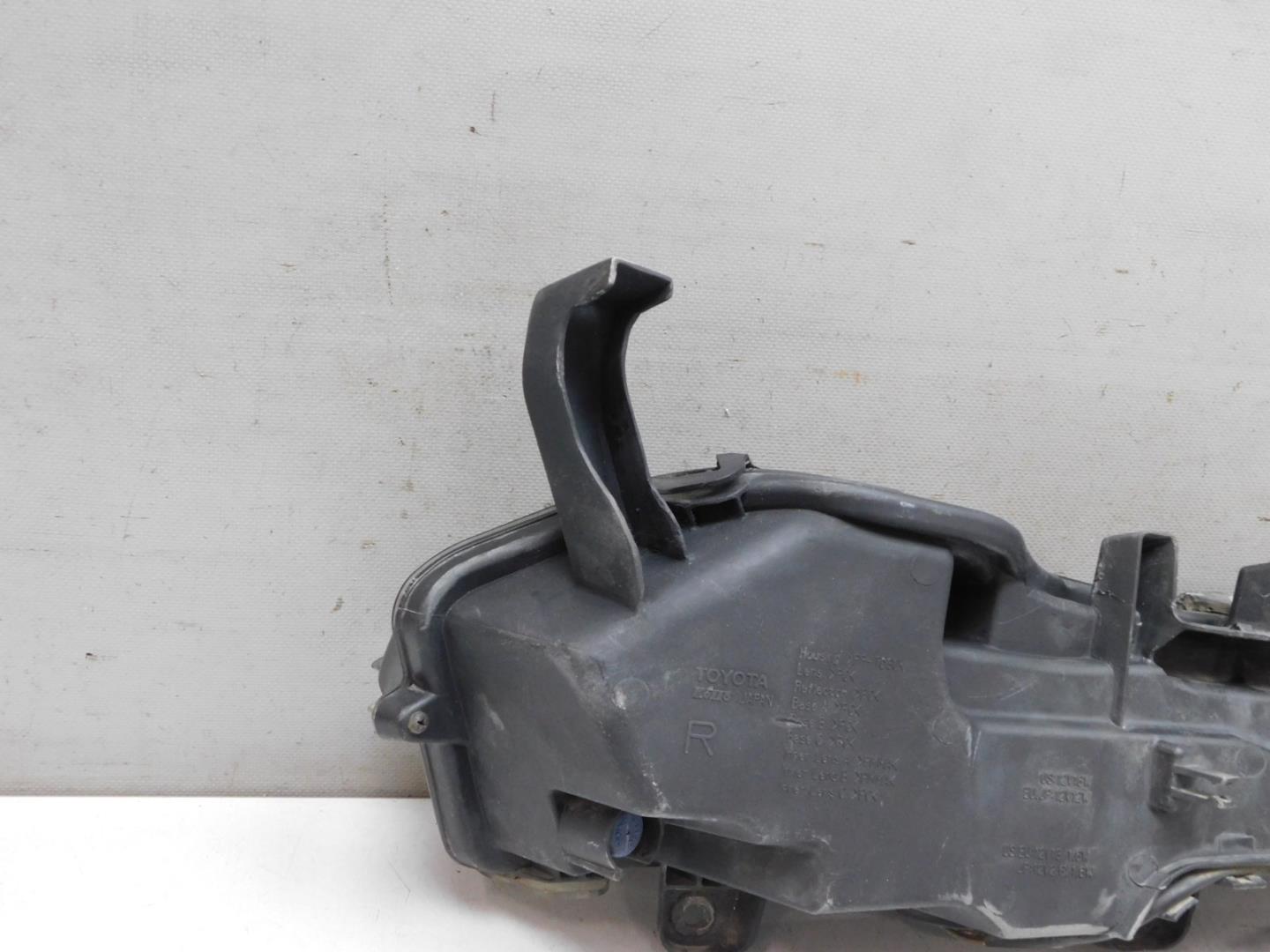 Габарит передний правый