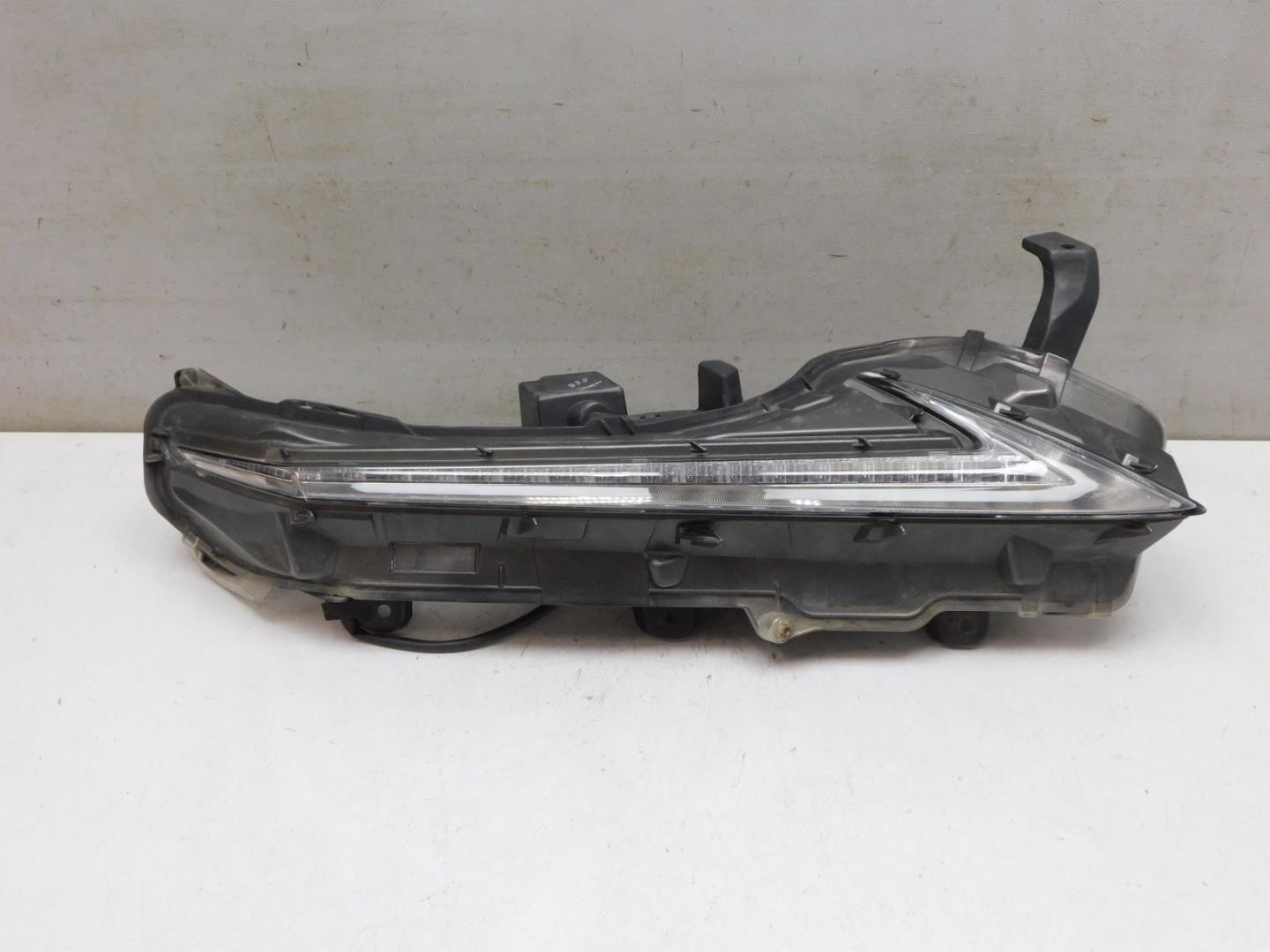 Габарит передний правый