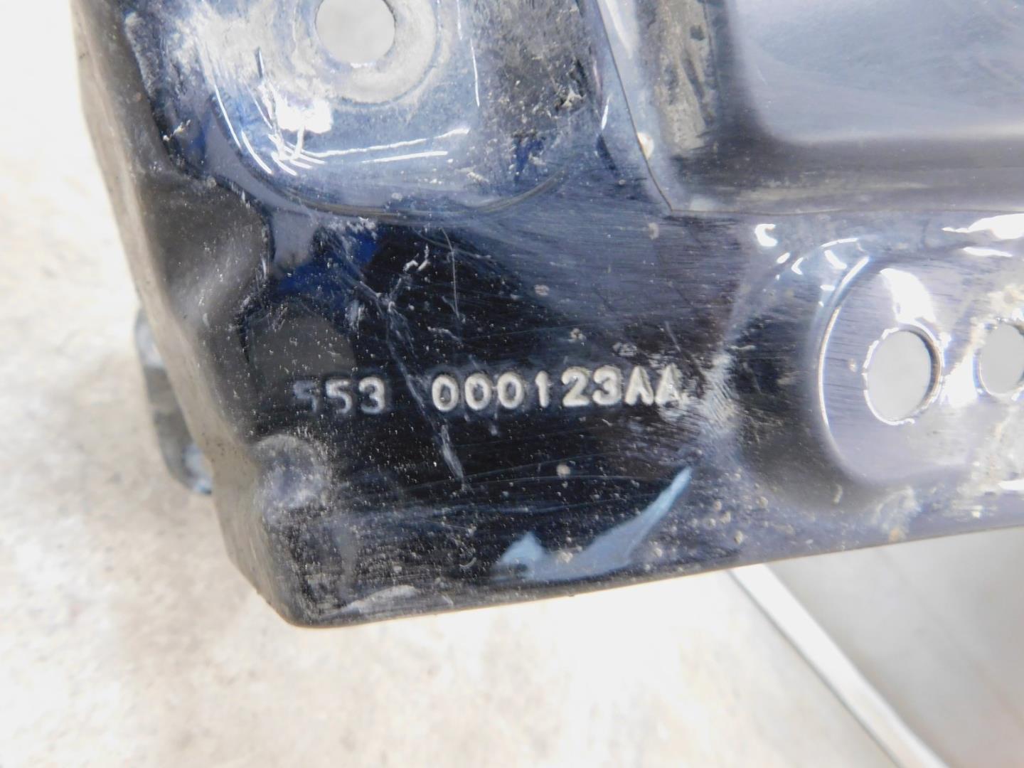 Крыло переднее правое