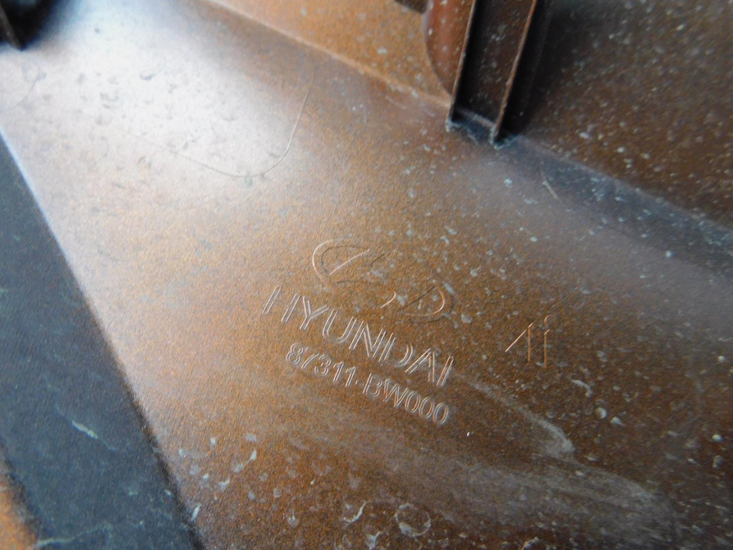 Накладка двери багажника