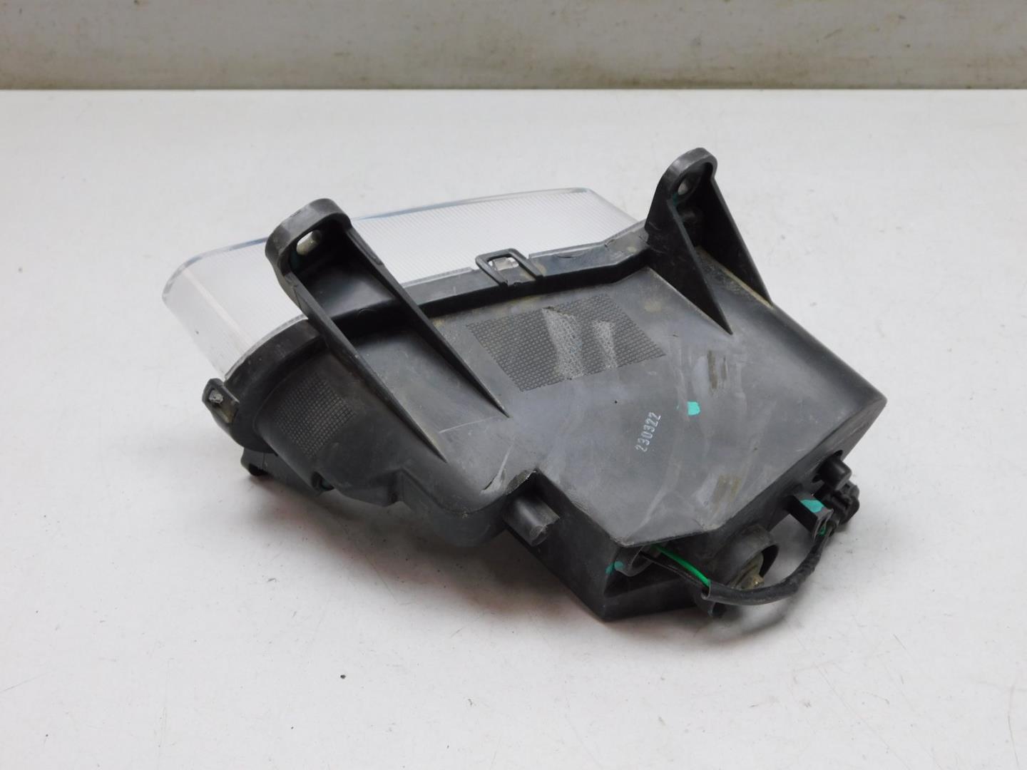 Фара противотуманная правая