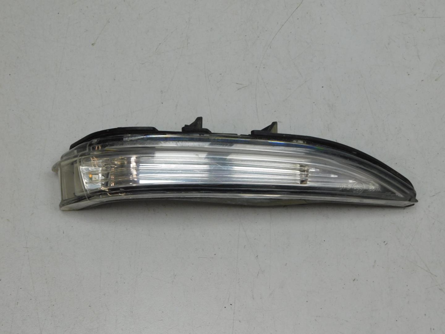 Повторитель поворота белый