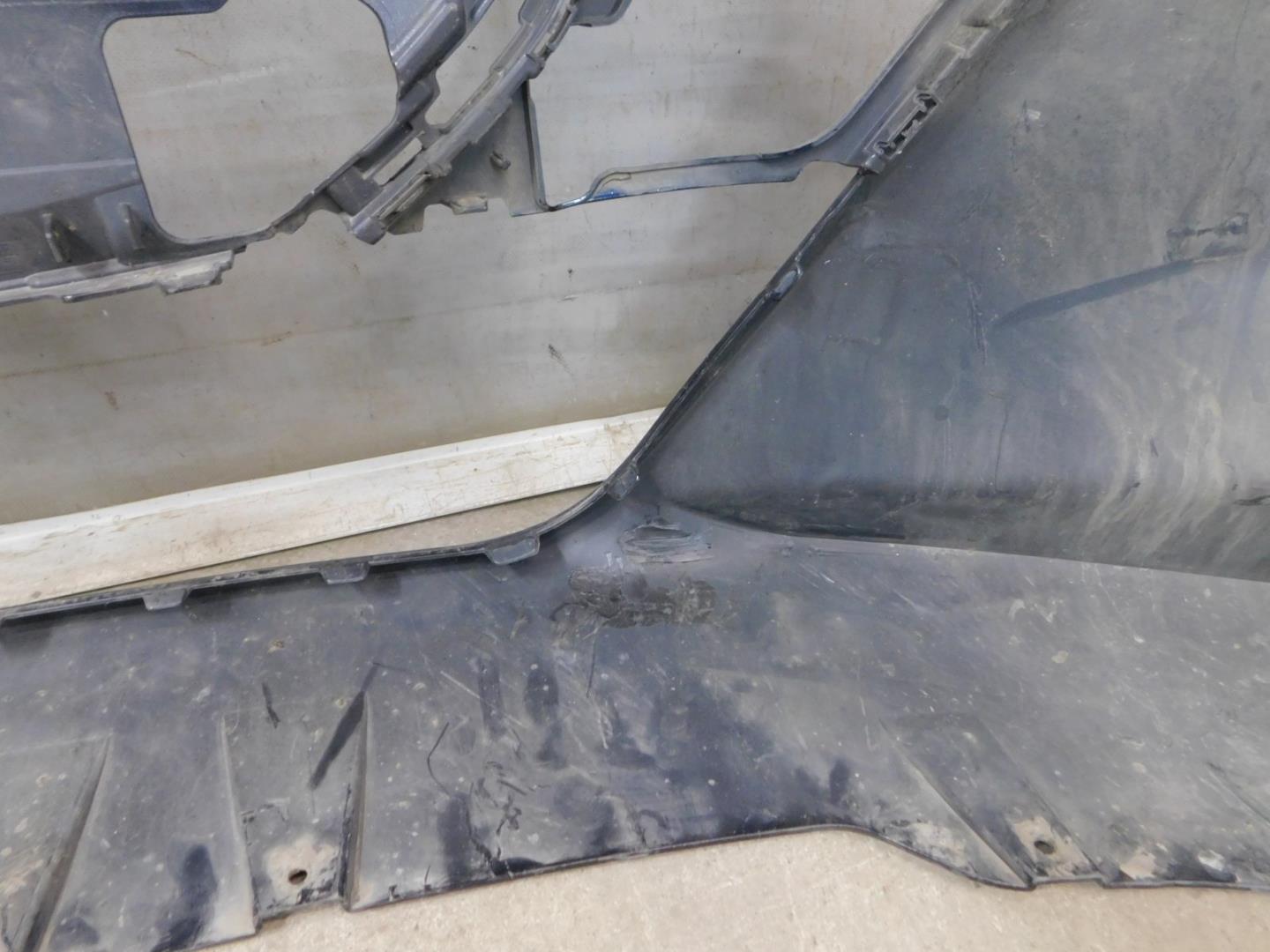 Бампер передний