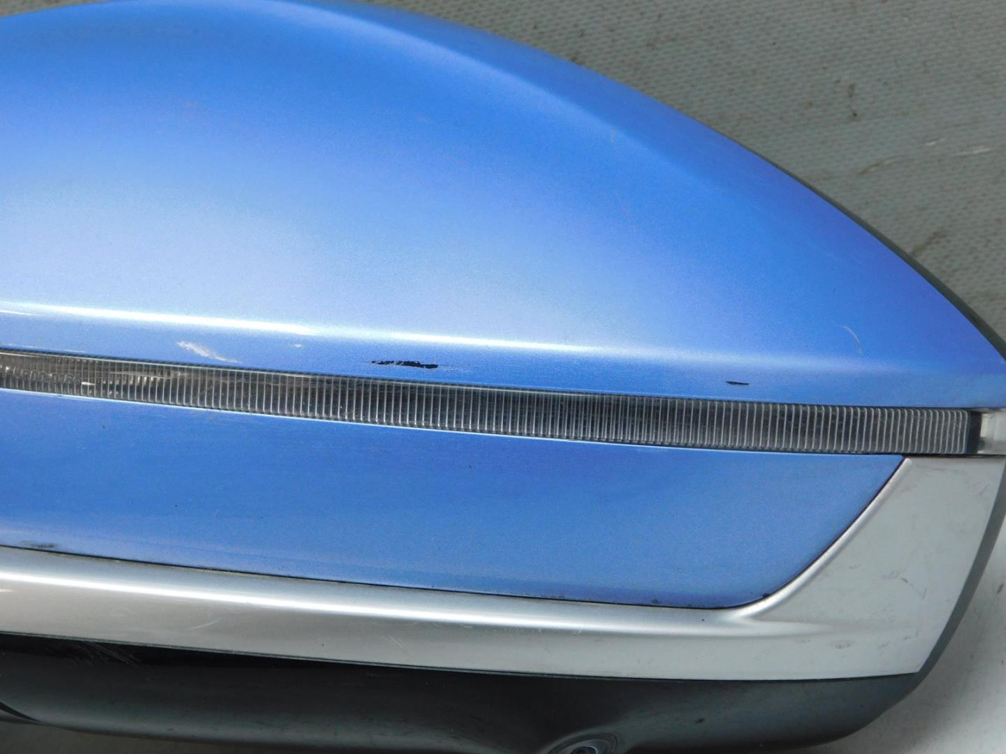 Зеркало левое электрическое