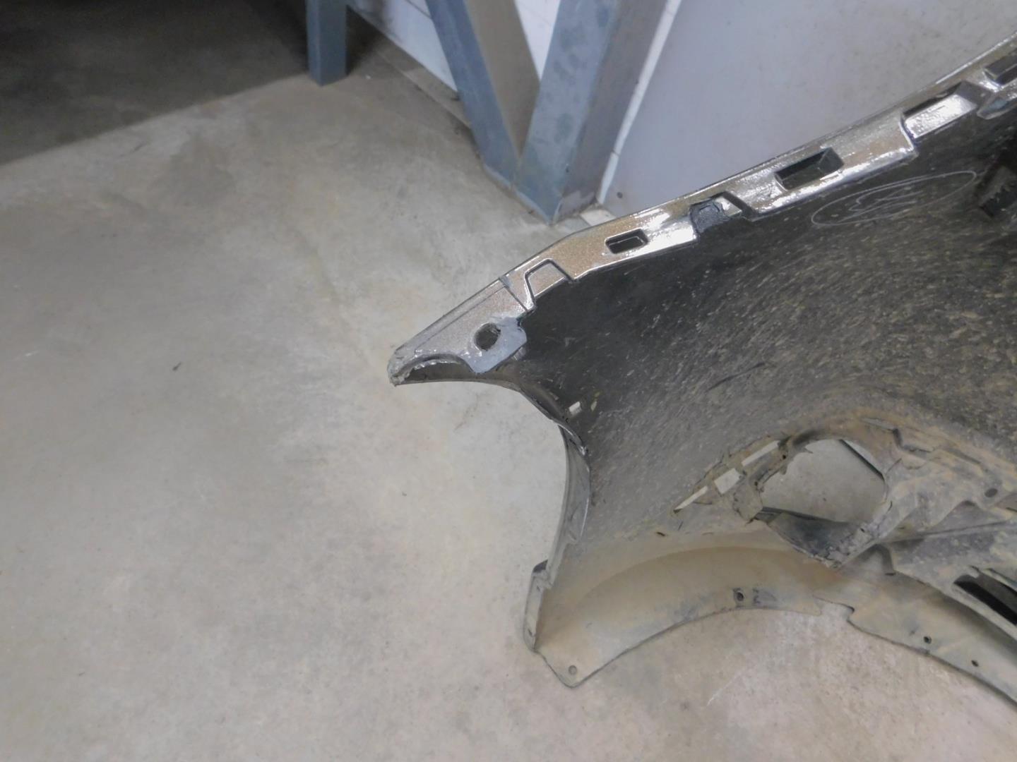 Бампер передний