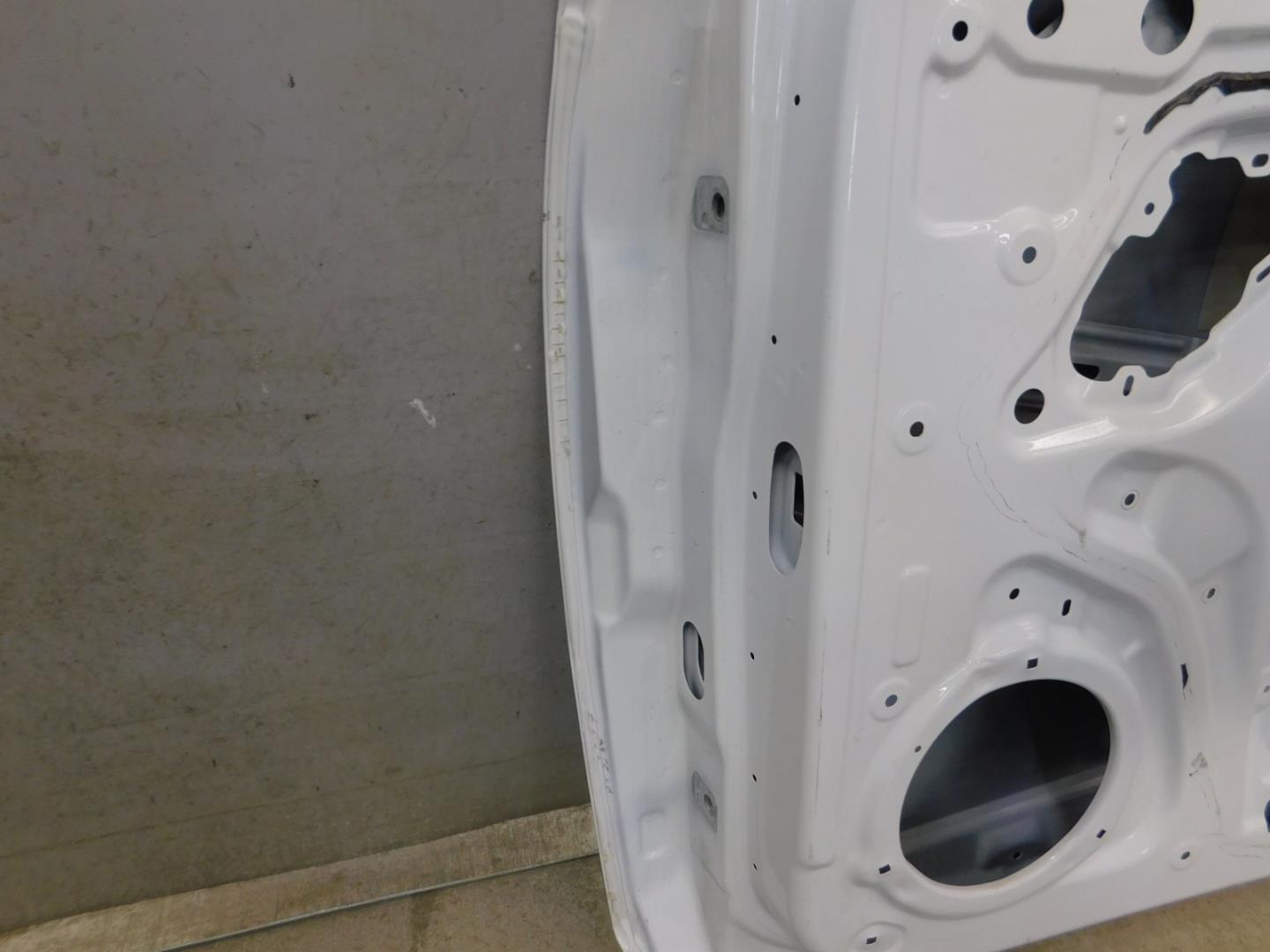 Дверь передняя правая