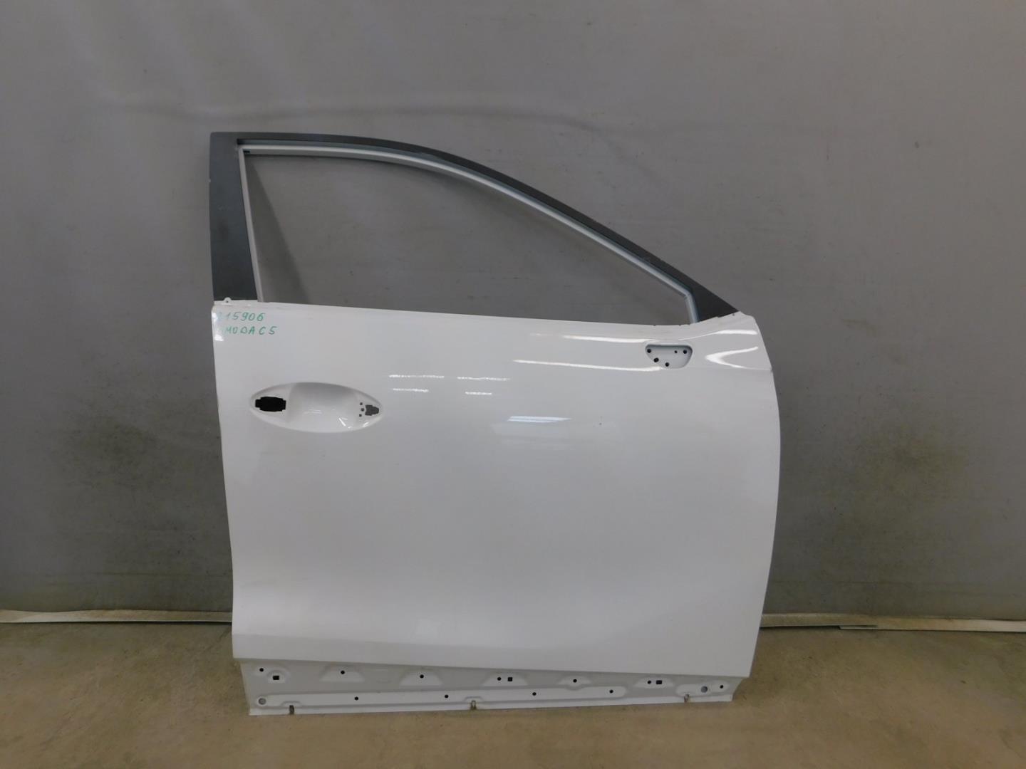 Дверь передняя правая