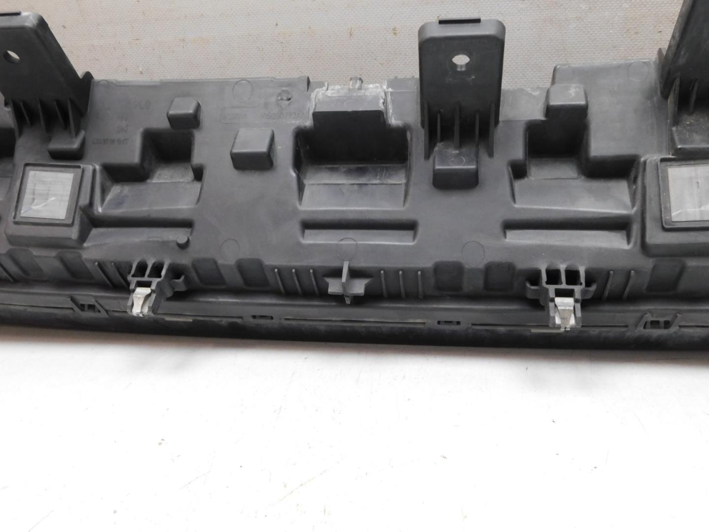 Фара дневного света (ходовые огни)