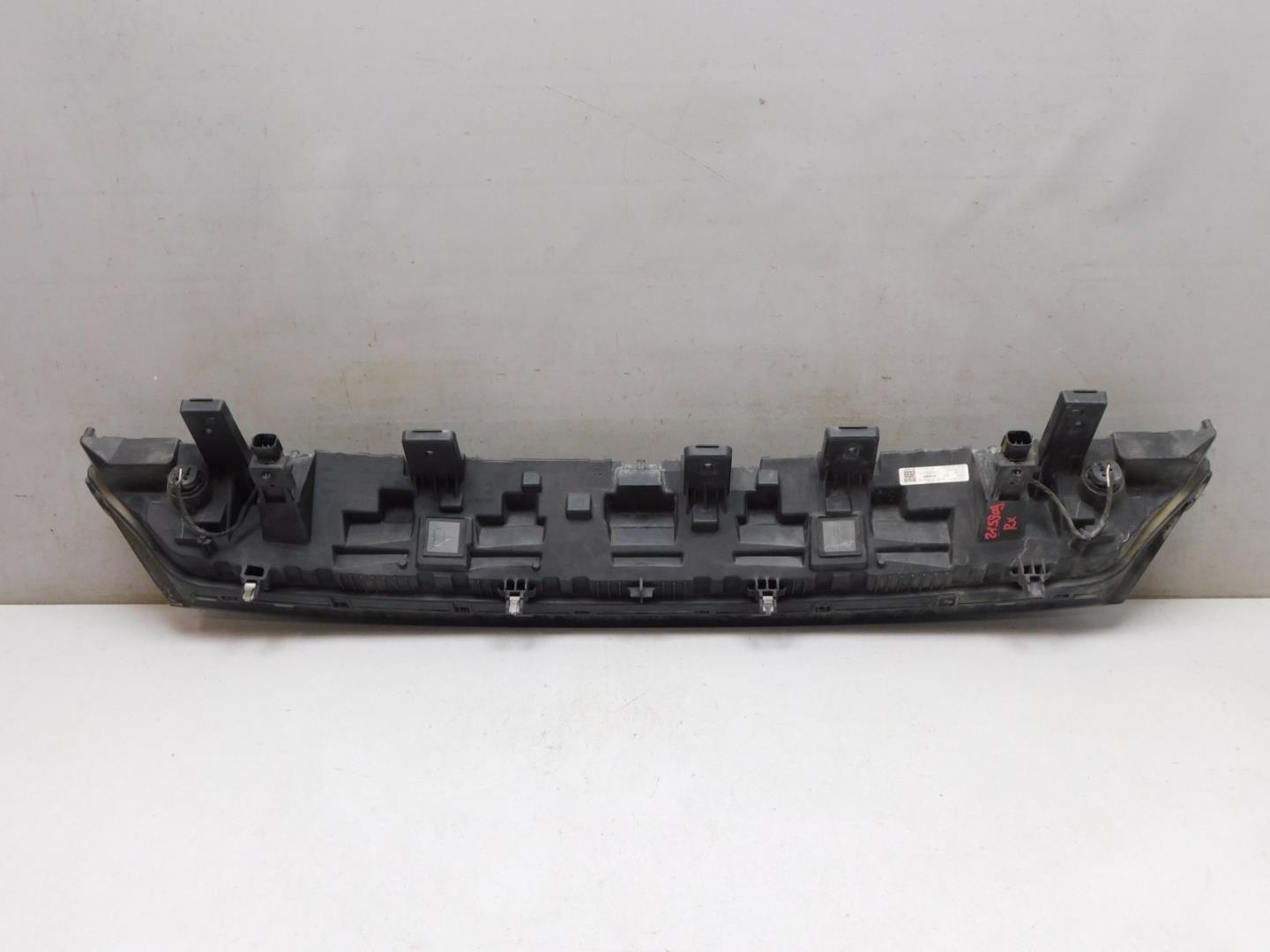 Фара дневного света (ходовые огни)