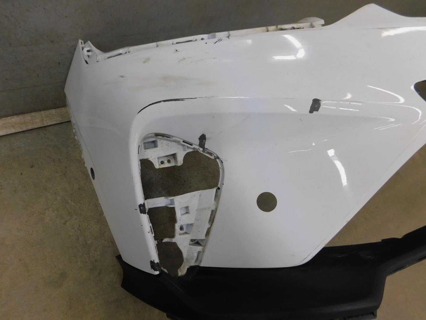 Бампер передний