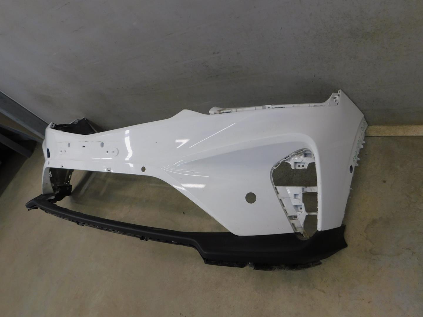 Бампер передний