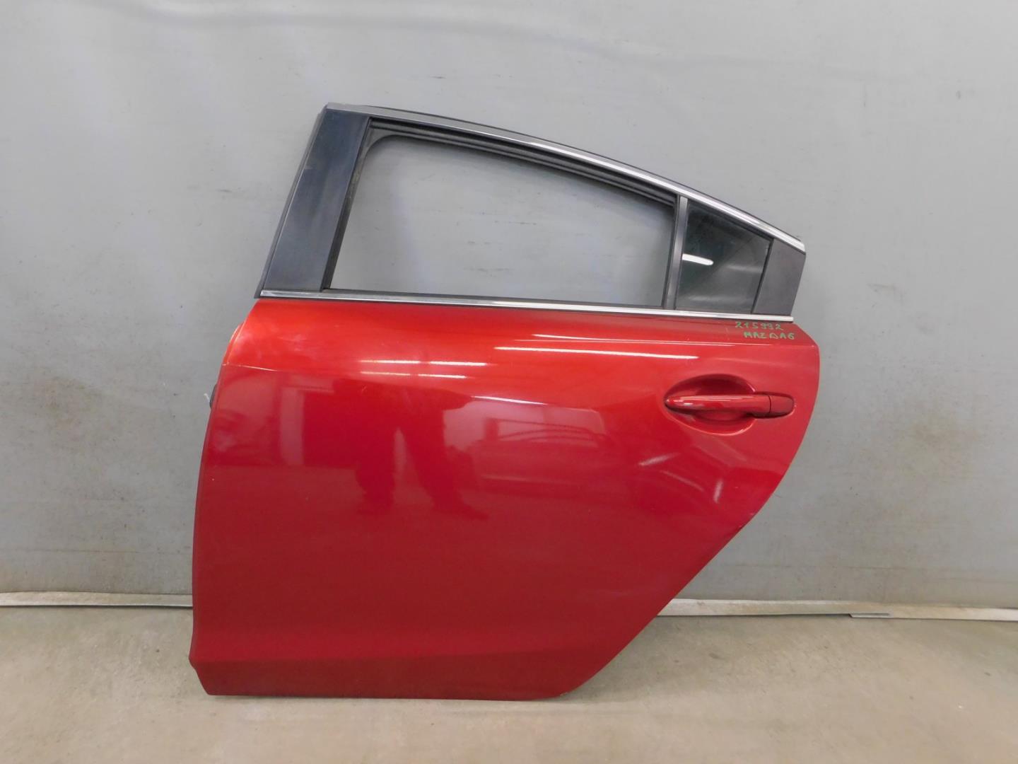 Дверь задняя левая