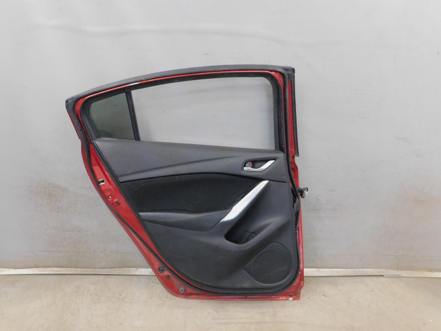 Дверь задняя левая