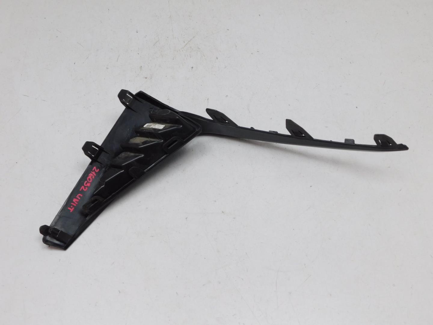 Накладка заднего бампера правая