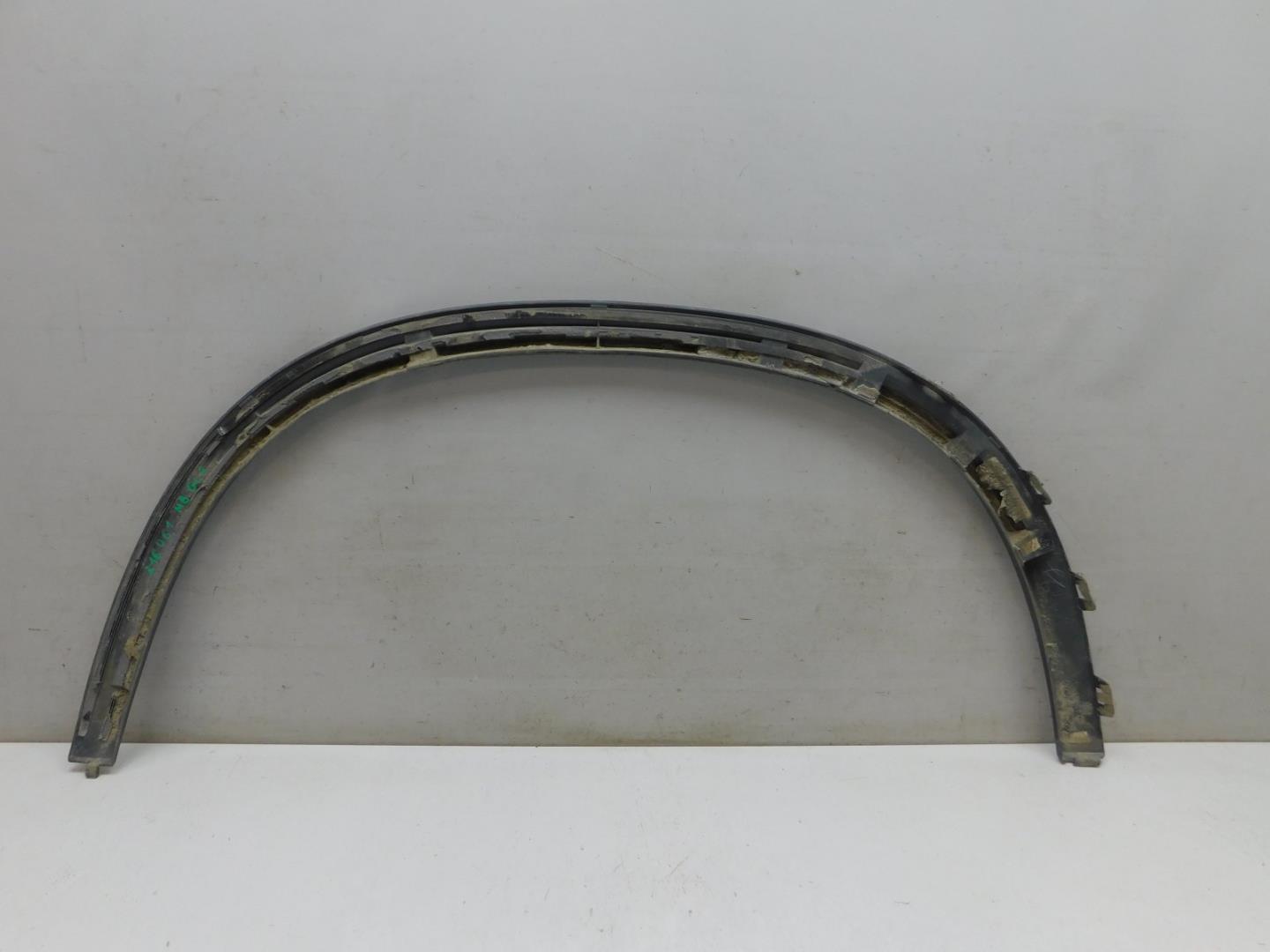 Накладка заднего крыла правого