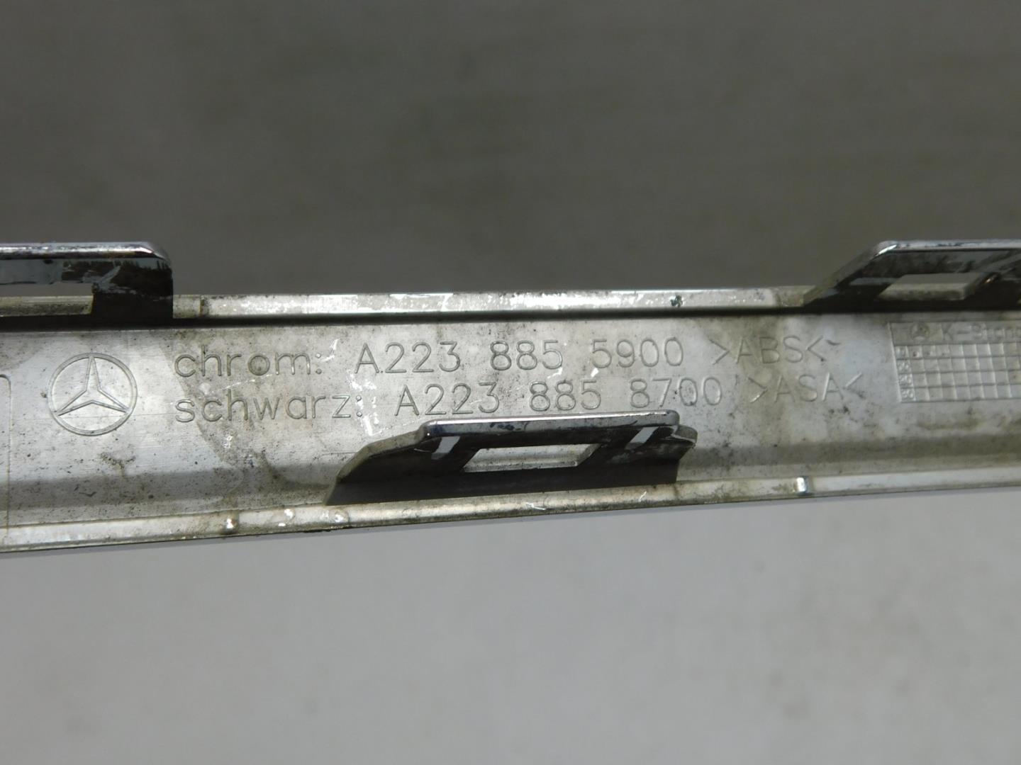 Накладка заднего бампера левая