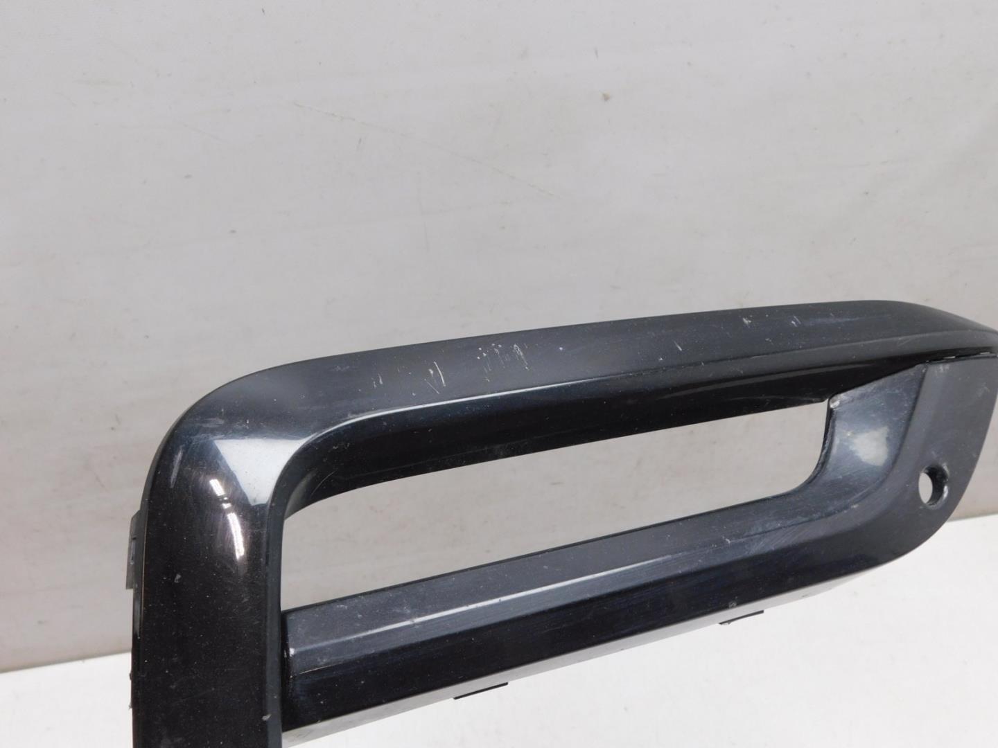 Накладка переднего бампера