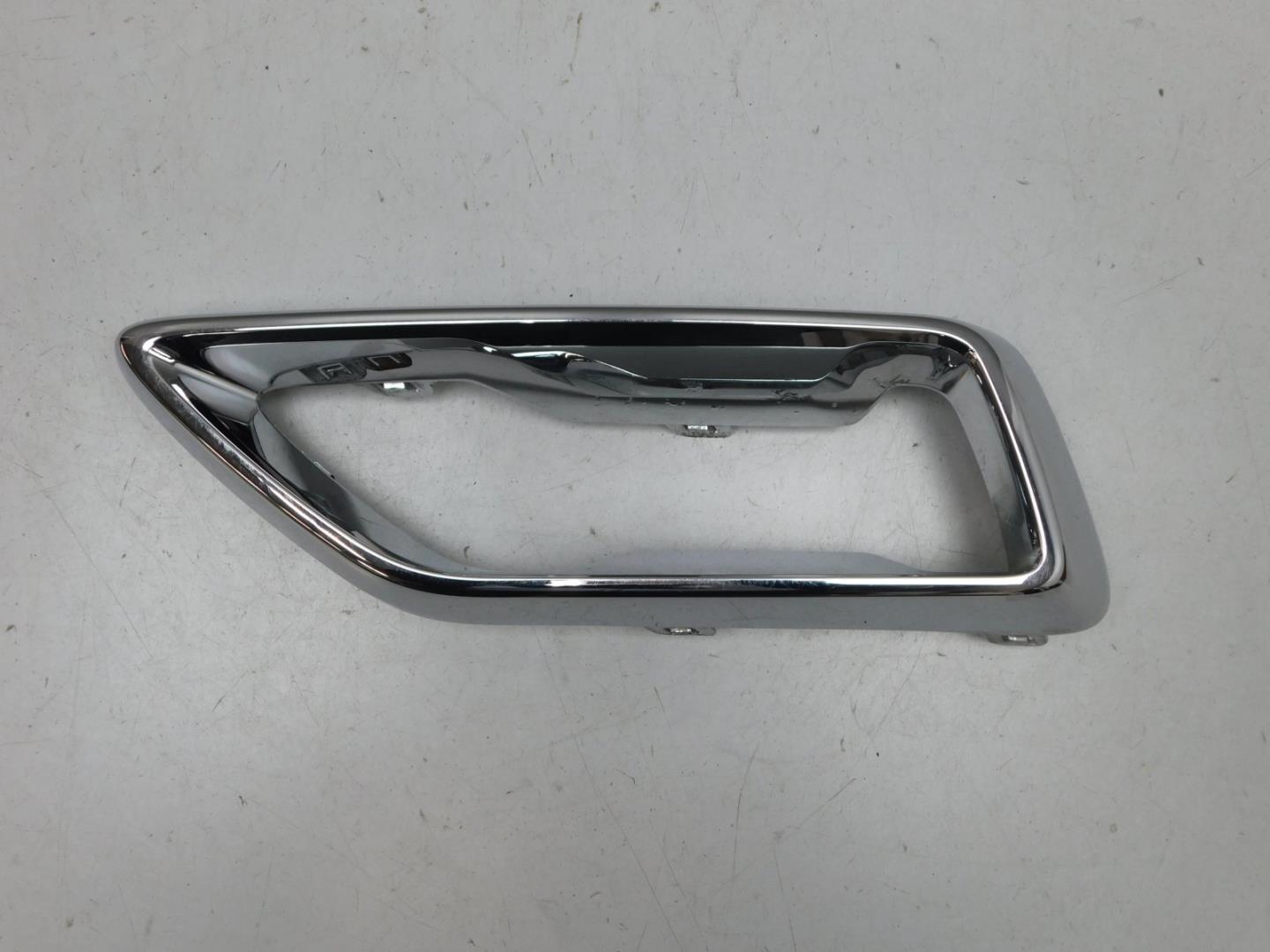 Накладка заднего бампера правая