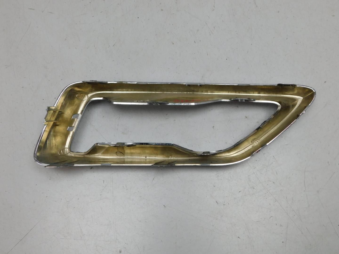 Накладка заднего бампера правая