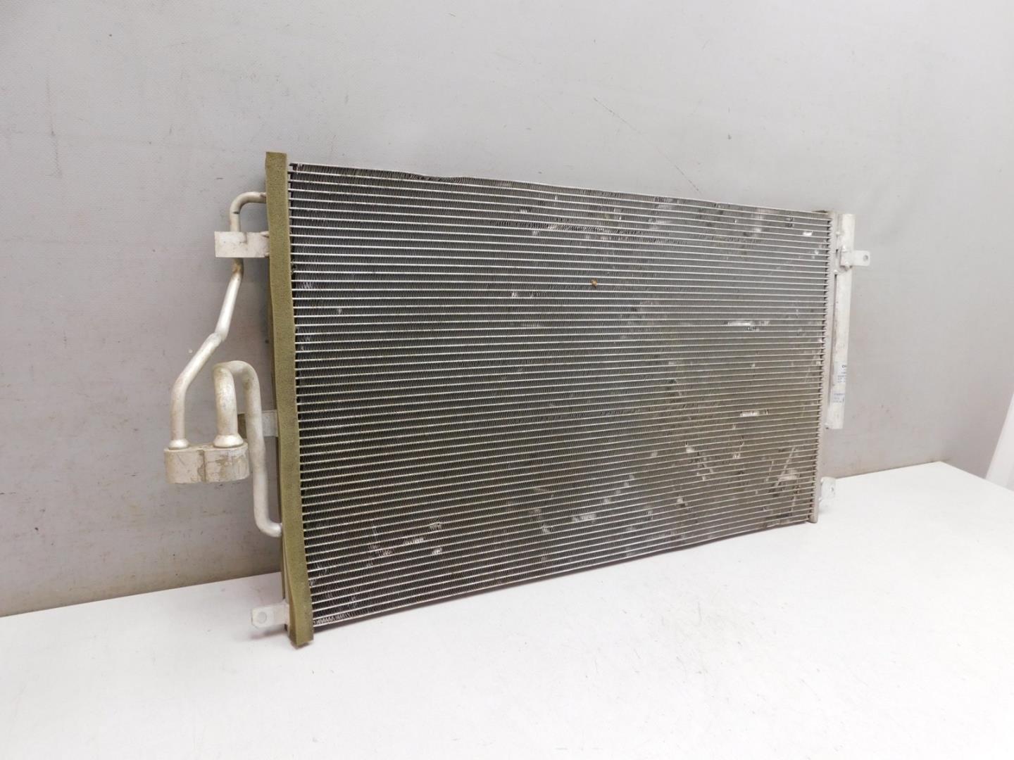 Радиатор кондиционера / конденсер
