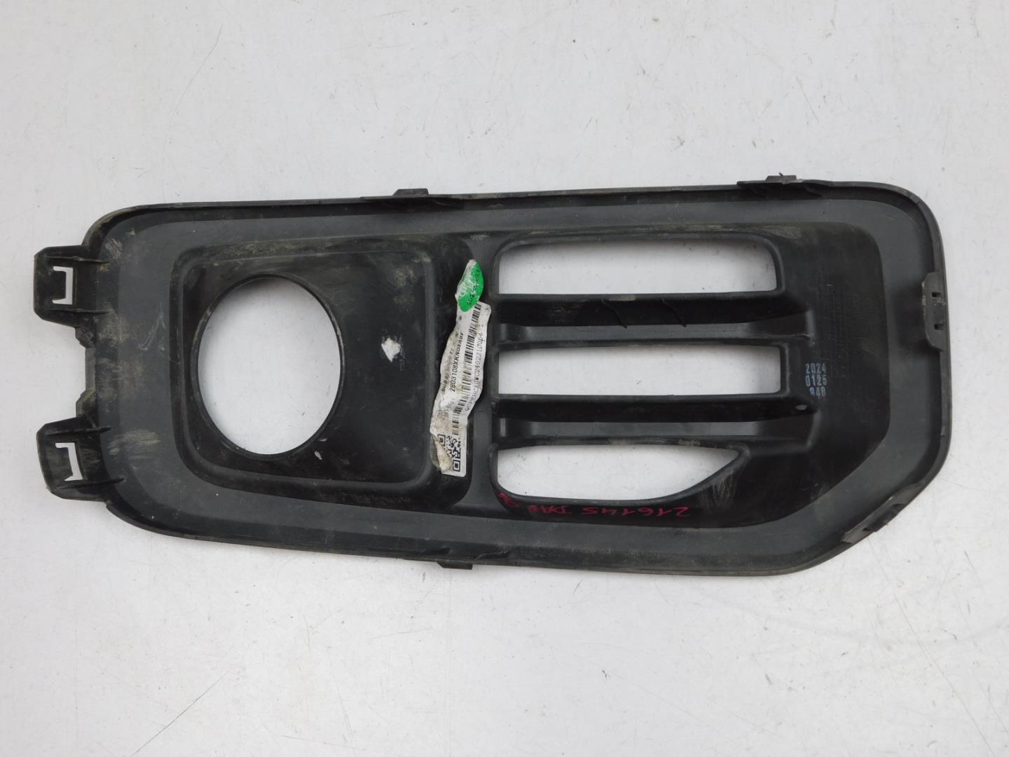 Решетка в бампер левая