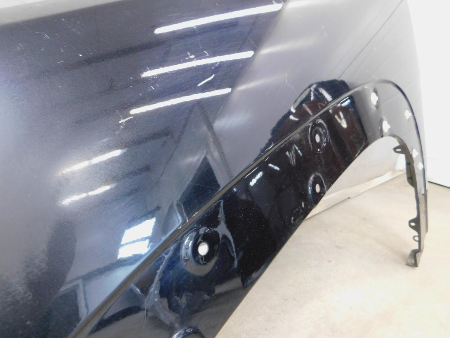 Крыло переднее левое