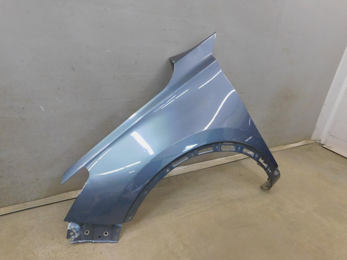 Крыло переднее левое