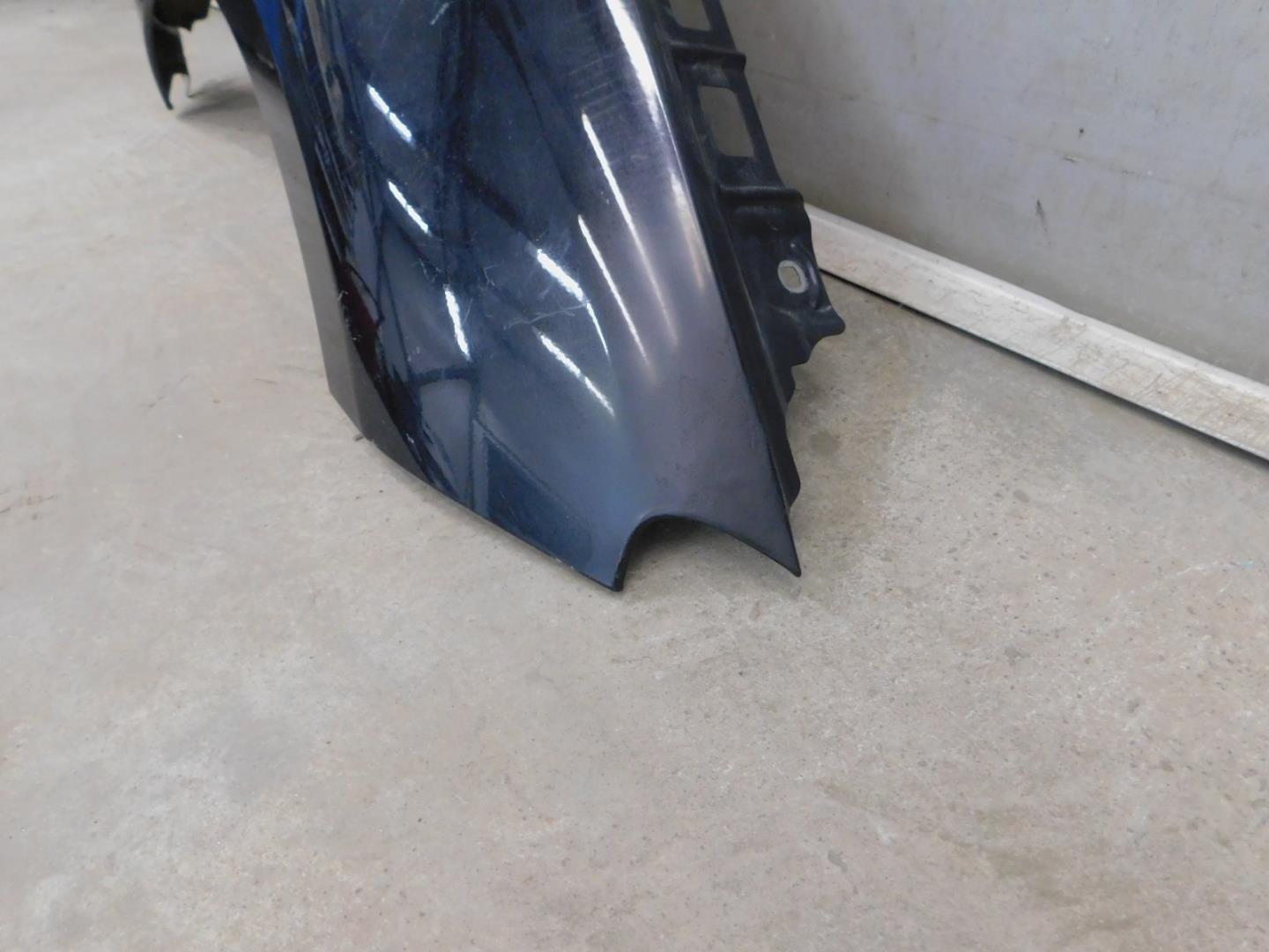 Крыло переднее правое