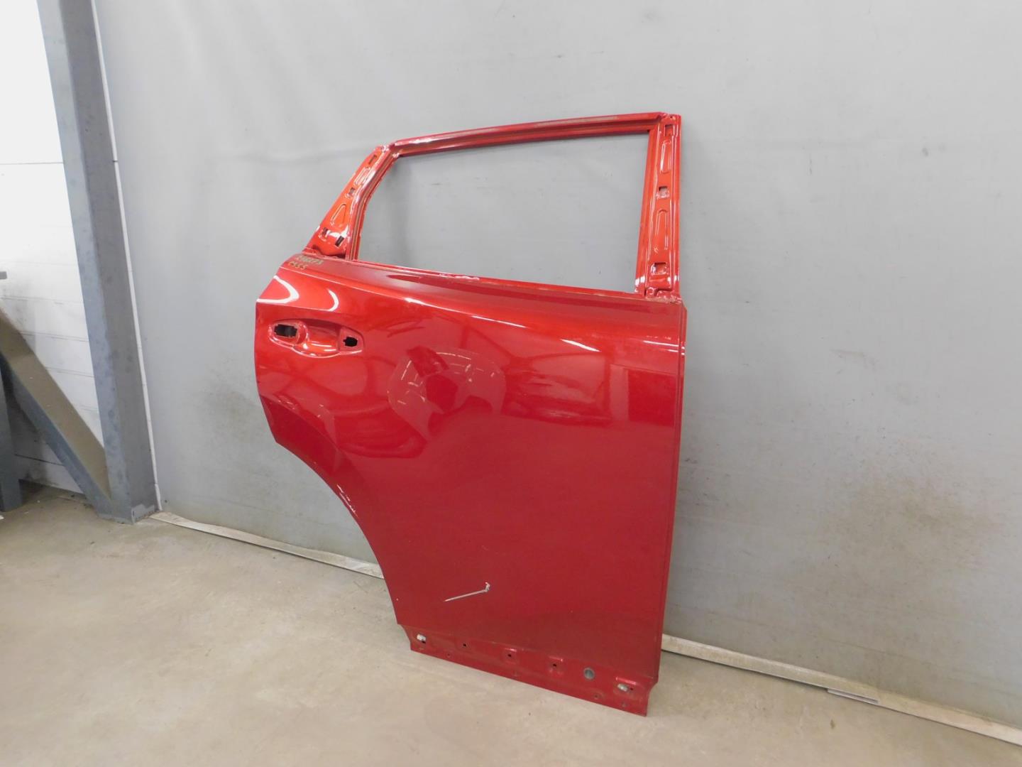 Дверь задняя правая